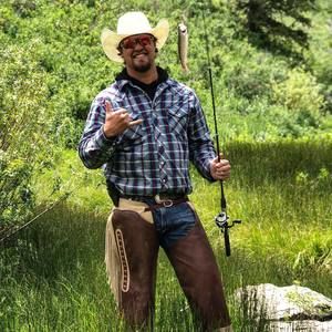 Meet your Posher, Tanner